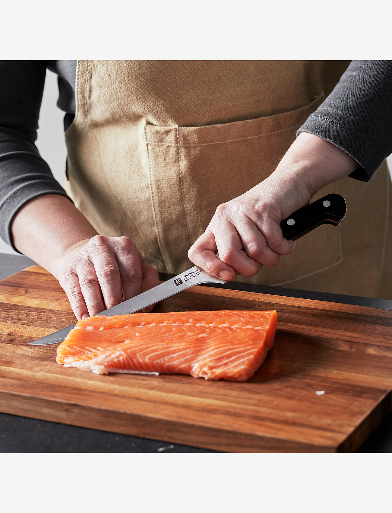 Zwilling - Pro, Filleting knife 18 cm - black - 2