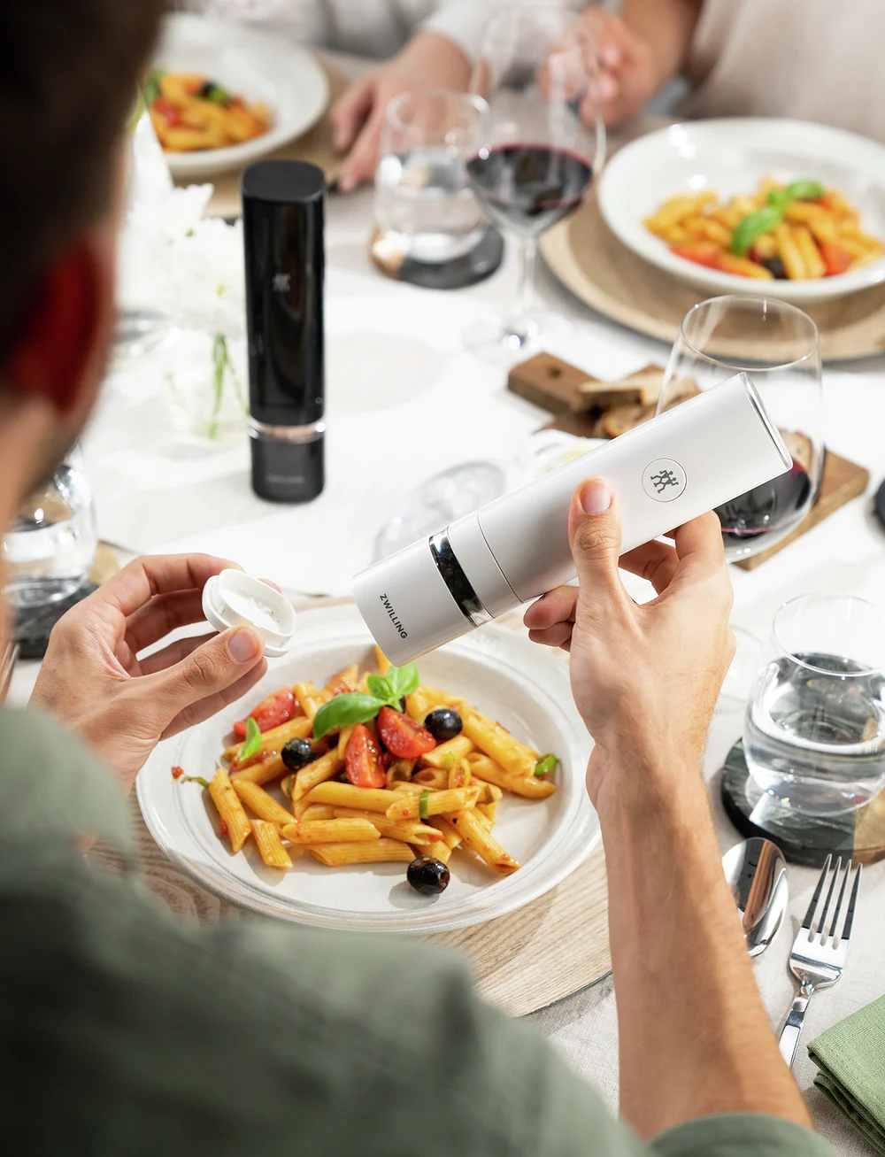 Zwilling - Enfinigy, Electric spice mill - salz- & pfefferstreuer - white - 2