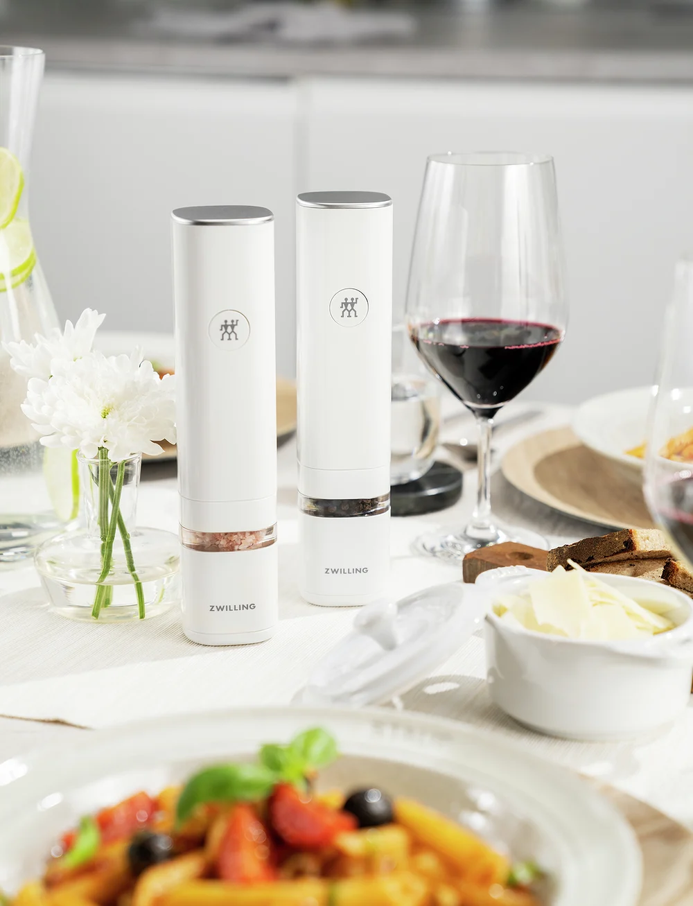 Zwilling - Enfinigy, Electric spice mill - salz- & pfefferstreuer - white - 3