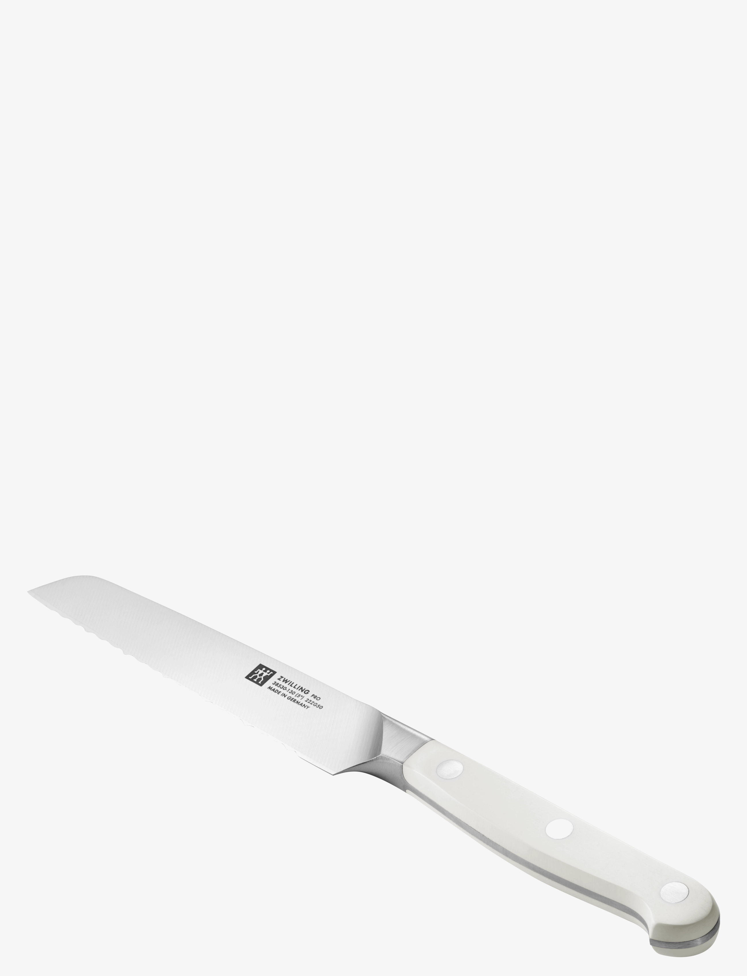 Zwilling - Pro le blanc, Serrated utility knife 13 cm - brotmesser - white - 2