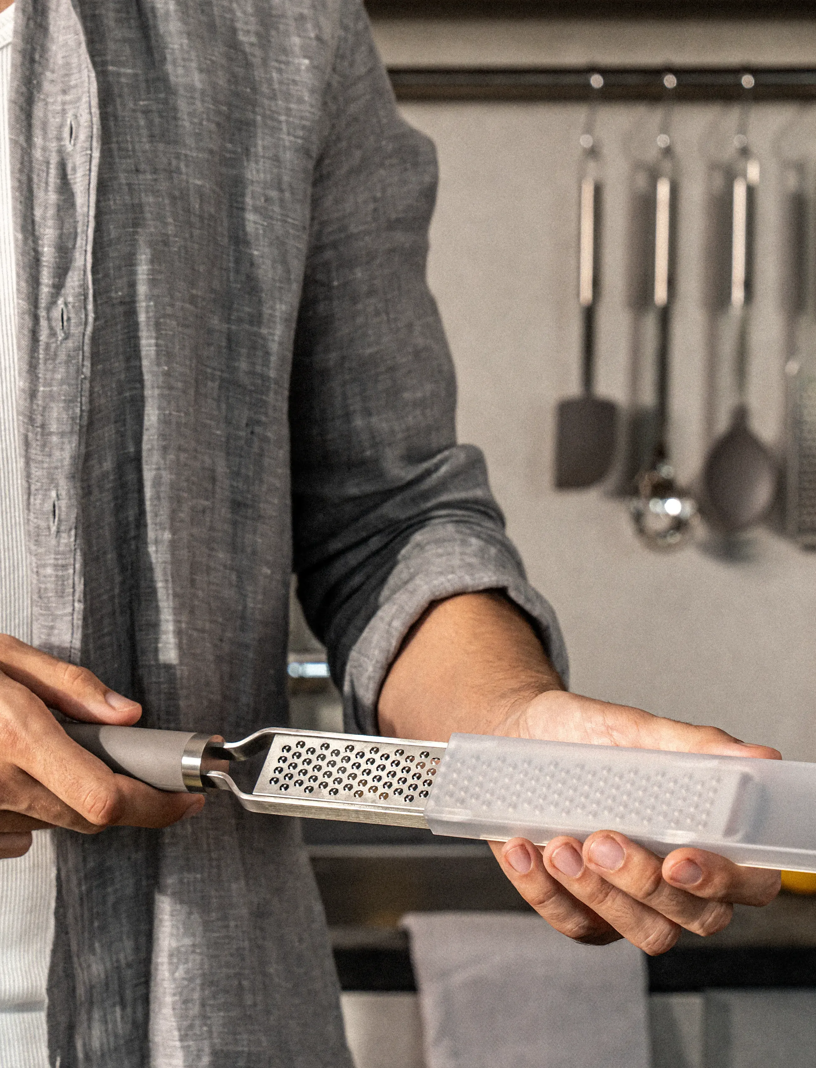 Zwilling Rivjärn, Zester Med "Z Cut" Tvåvägs Blad I 18/10 Rf Stål. Non-Slip Silikon Handtag, 38 Cm., One Size, Kitchen Tools, Grau - Graters, Homeware
