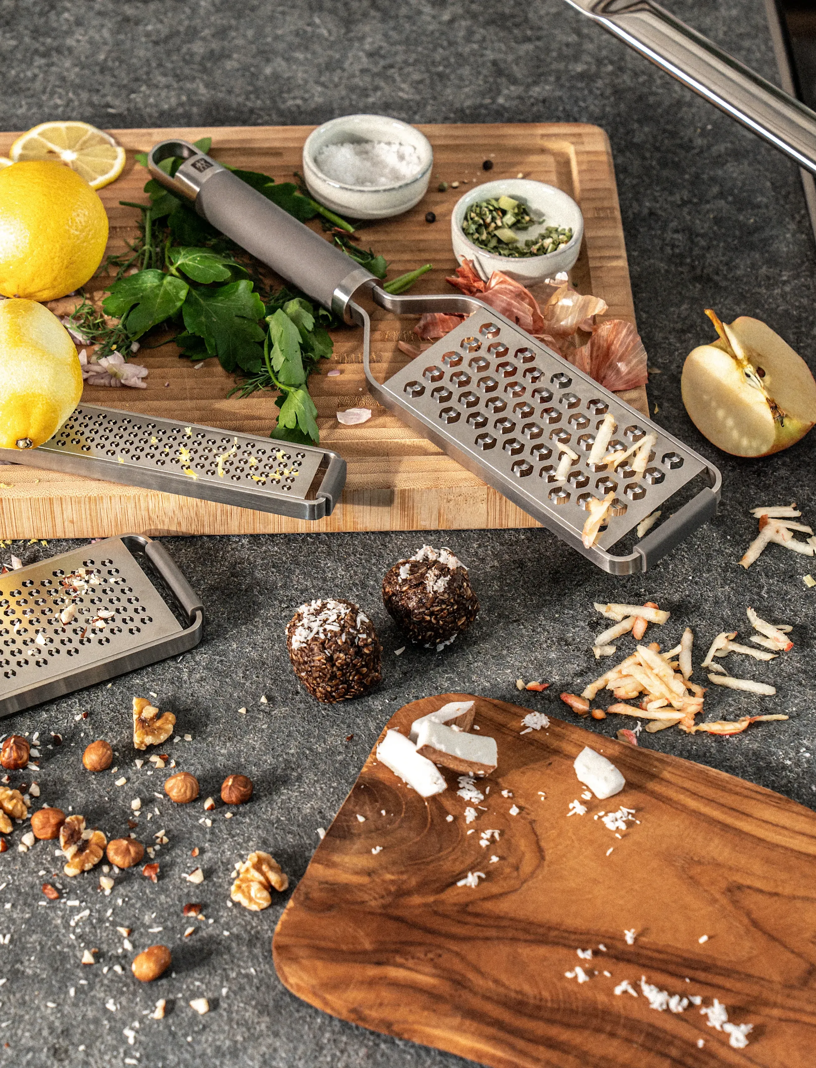 Zwilling Rivjärn, Medium "Z Cut" Tvåvägs Blad I 18/10 Rf Stål. Med Non-Slip Silikon Handtag, 34 Cm., One Size, Kitchen Tools, Grau - Graters, Homeware
