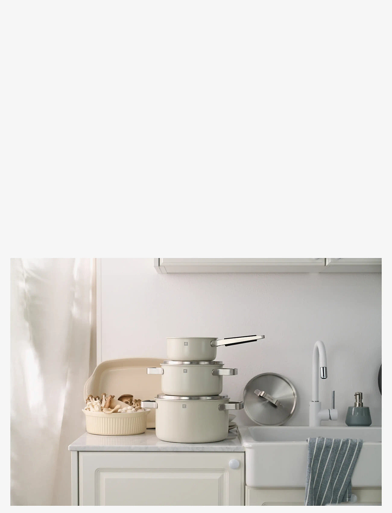 Zwilling - Grytset Pure 3 delar + 2 lock, elfenbens vit. - støbejernsgryde - white - 1