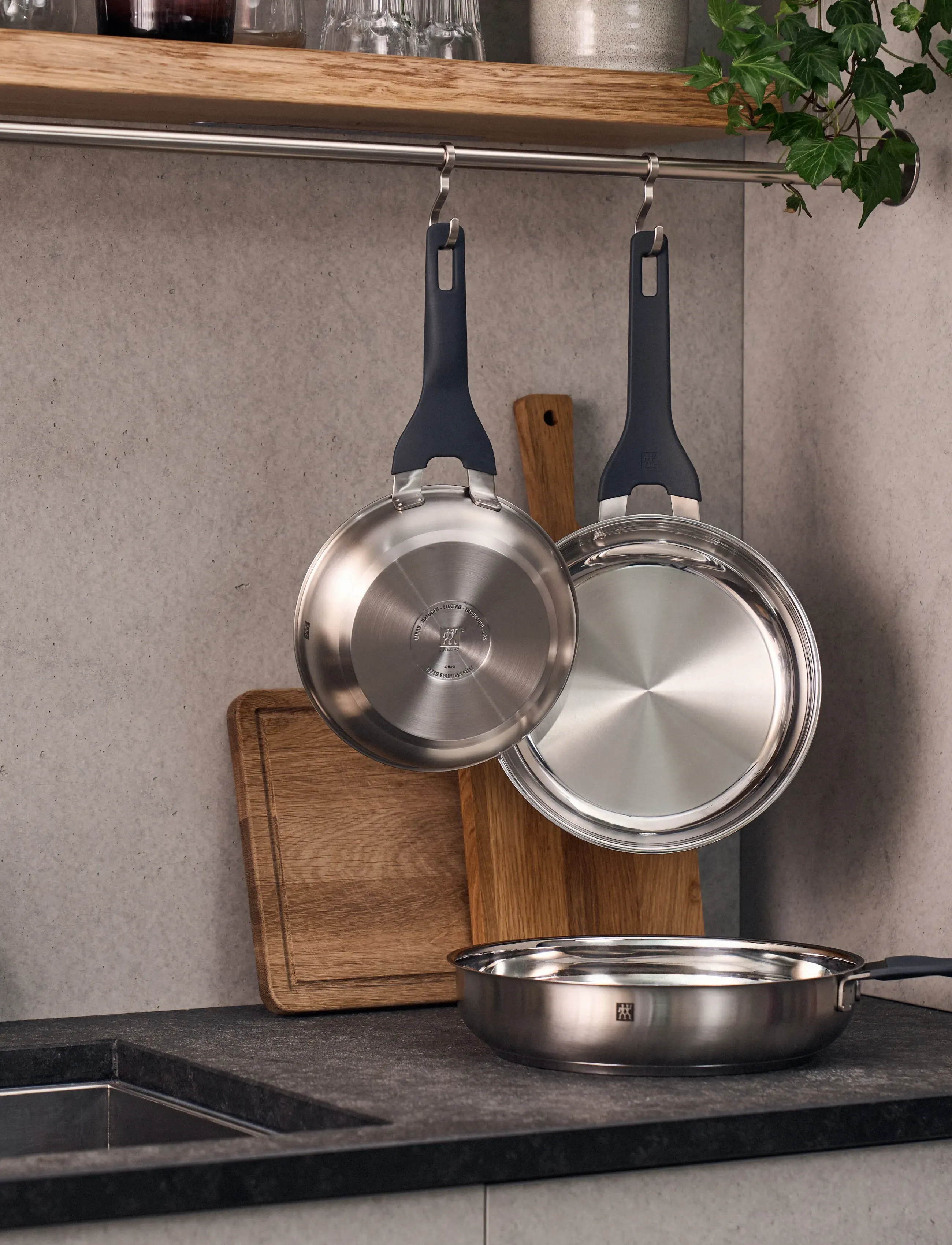 Zwilling - Stekpanna Simplify 20 cm 18/10 rostfritt stål - frying pans & skillets - silver - 5