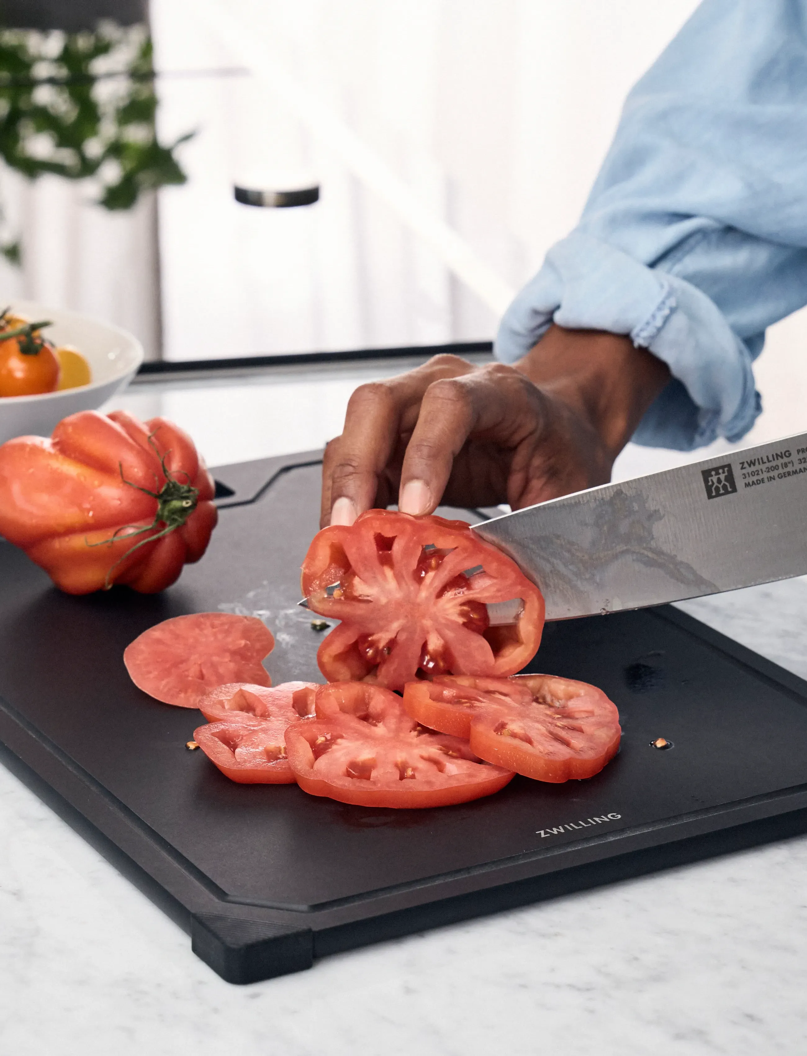 Zwilling Skärbräda Svart S 31 X 2 1X 0,8 Cm. Tillverkad Av Träfiber, One Size S, Kitchen Tools, Schwarz - Cutting Boards, Homeware