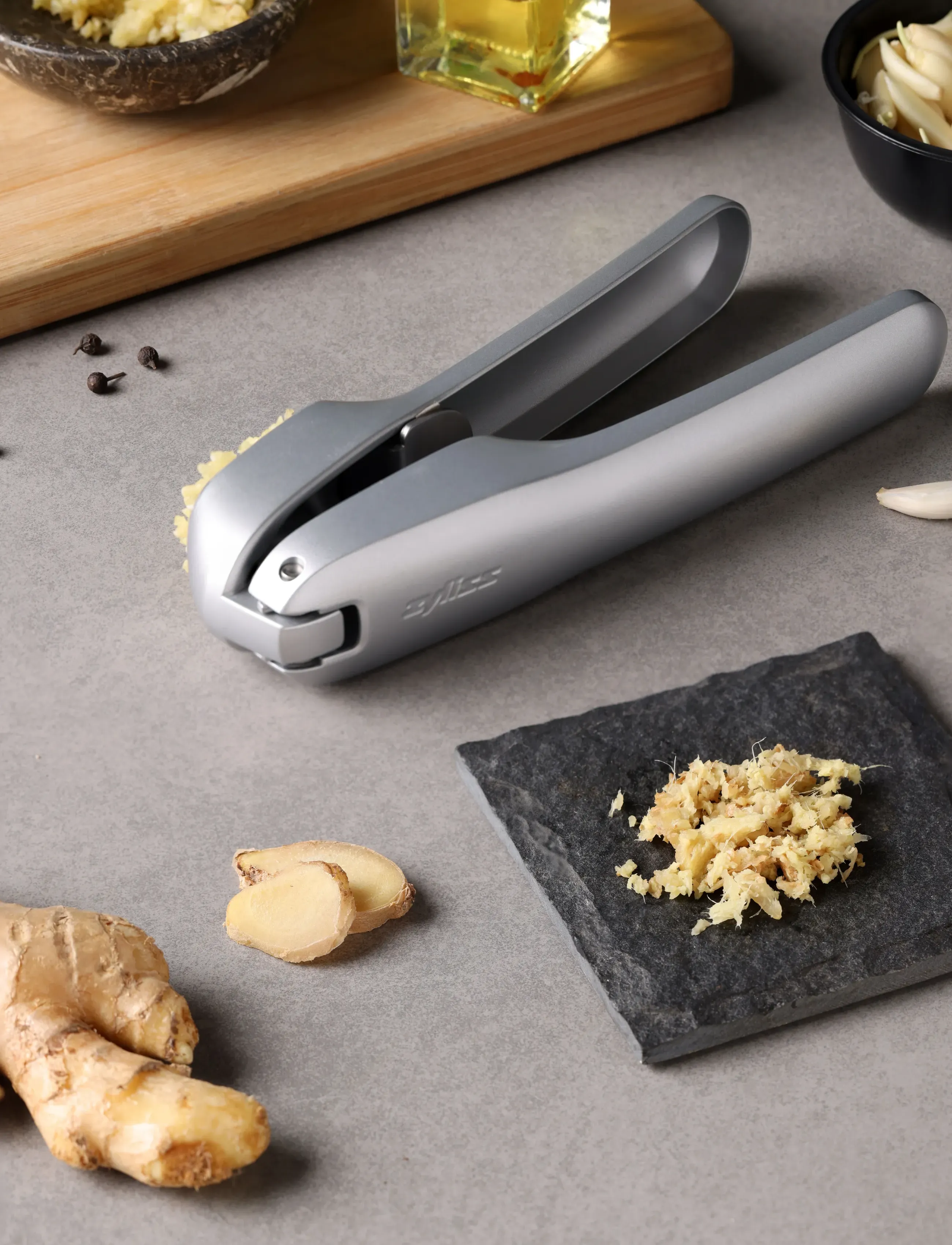 Zyliss Garlic Press Susi 4 Zyliss , 18.6X3.6X6.5 cm, Grey, Presser > Mosere & Piskeris, Unisex