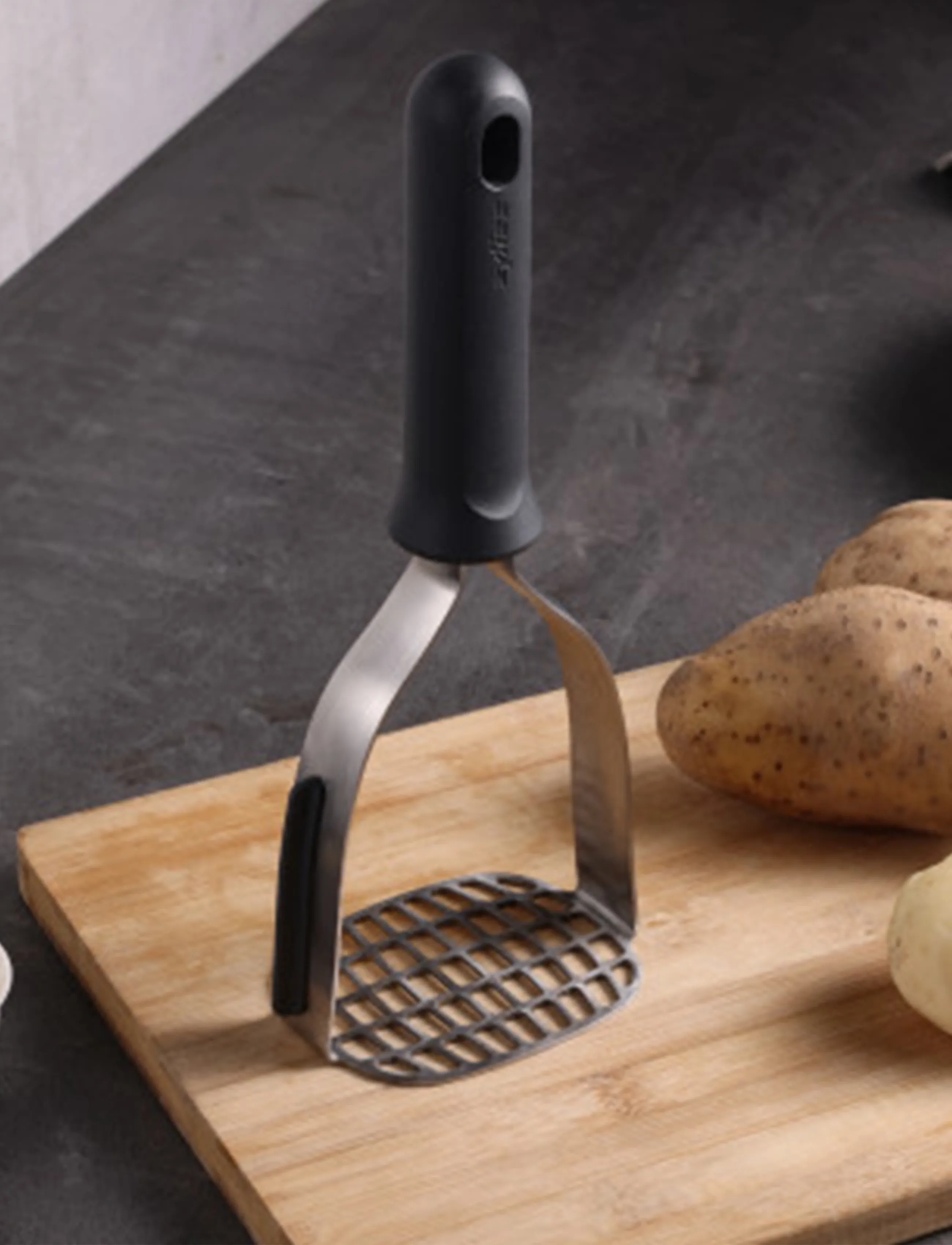 Zyliss Potato Mash Beluga Zyliss , 25.5X10.5X7.5 cm, Grey, Presser > Mosere & Piskeris, Unisex