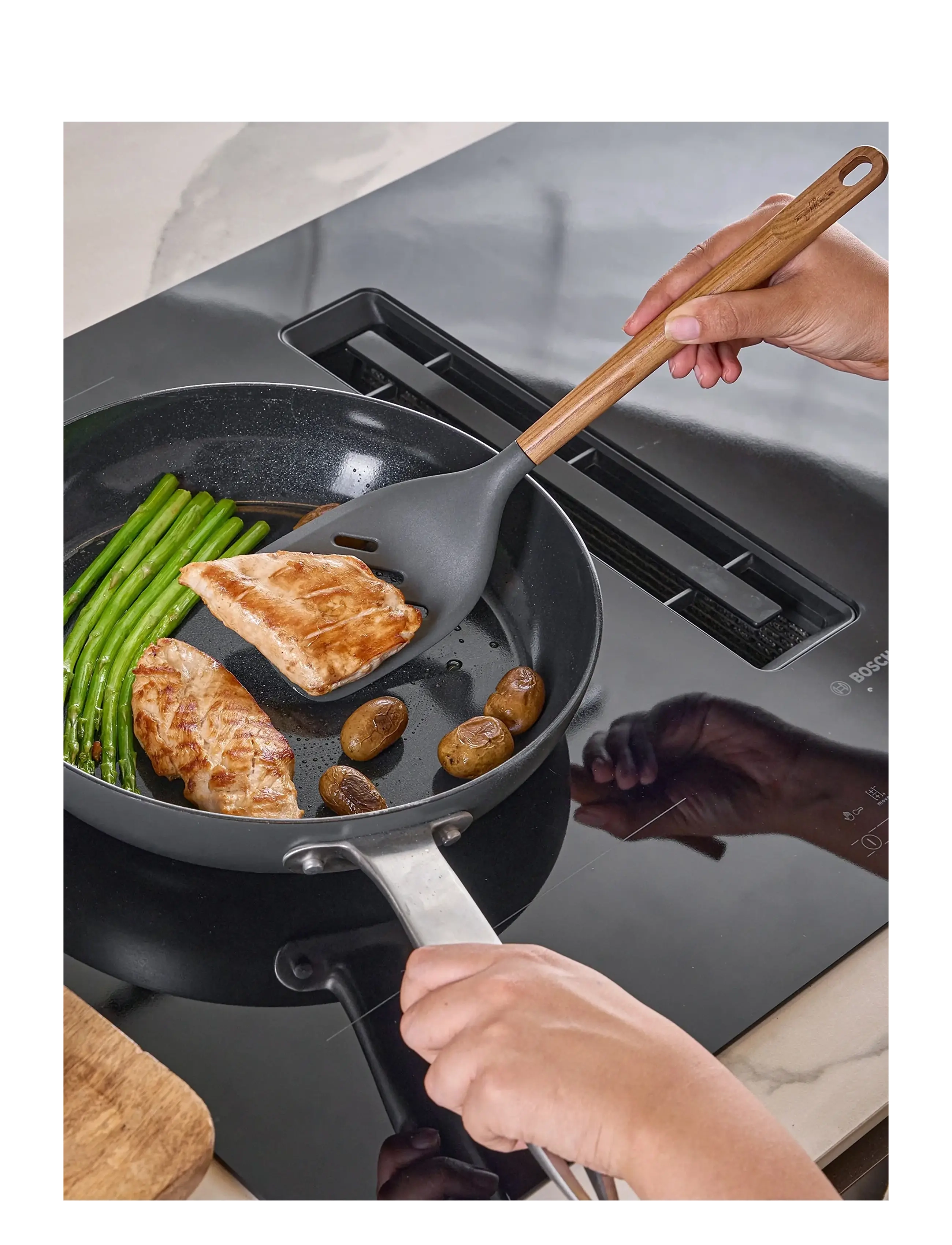 Zyliss - Slotted spatula OAK Beluga ZYLISS® - stegepaletter & stegegafler - grey - wood - 4