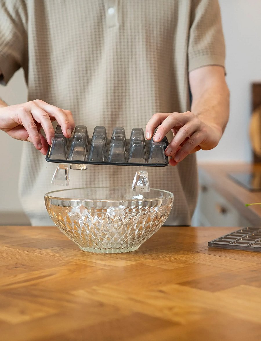 Zyliss - Ice Cube Tray with lid Classic Beluga ZYLISS® - grey - 0